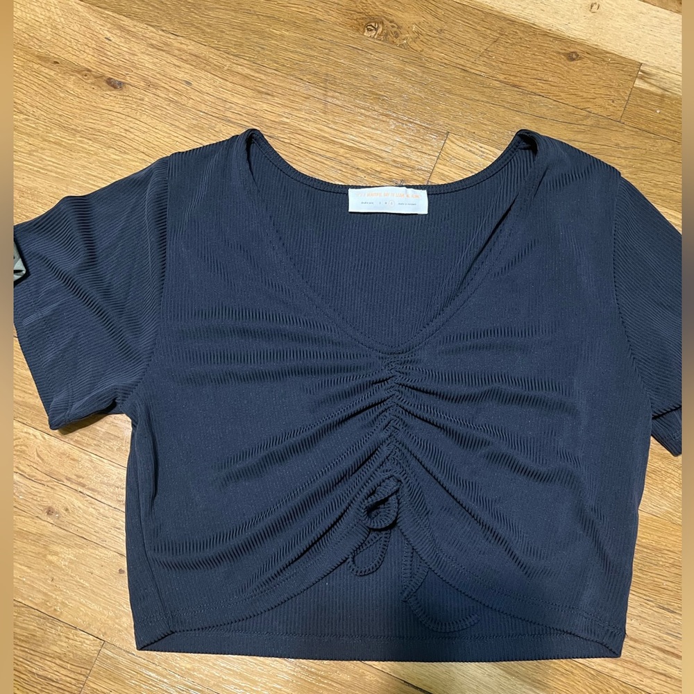 Black crop top